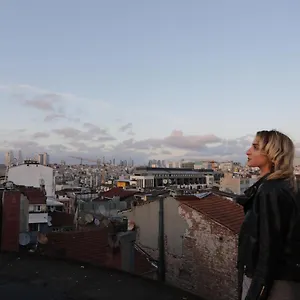 Sanat Taksim بيت شباب